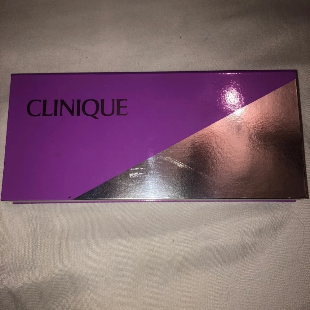 Clinique eyeshadow palette